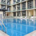 Valentina Studio Transit Apartment In Masdar City